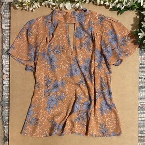 .✦ ݁˖Flash Sale.✦ ݁˖ Floral Short Sleeve Blouse Keyhole Neckline